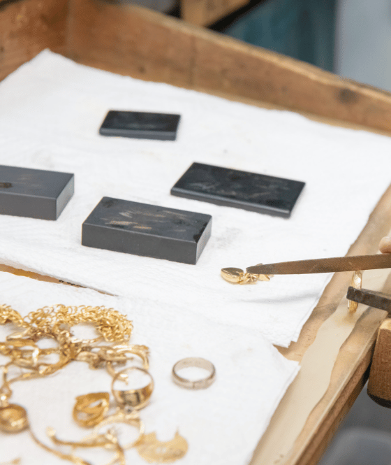 assessing gold